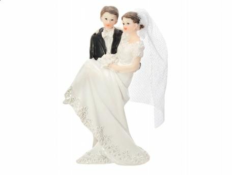 Figurka Ženich držící nevěstu v náruči - Obrázok č. 1