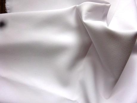 bílý šatový polyester 40 x 150 - Obrázok č. 1