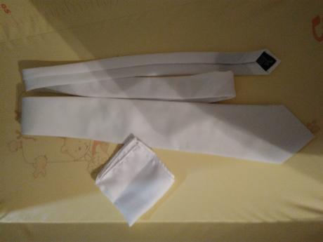 Bílá svatební elegantní kravata Bandi + kapesníček - Obrázok č. 1