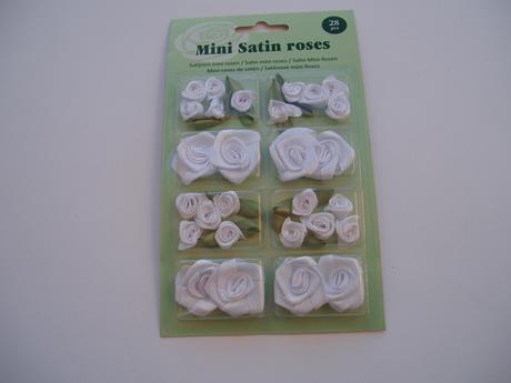 sada saténových růží-bílé - Obrázok č. 1