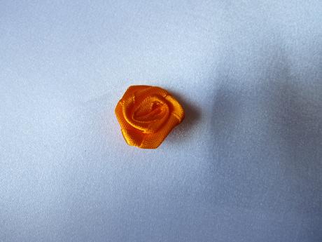 Oranžové saténové kytičky - 2 cm - Obrázok č. 1