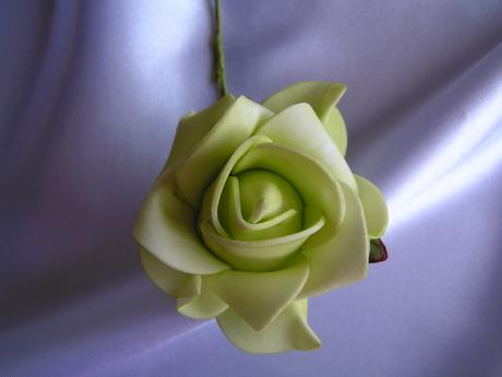 Světle zelené pěnové růže - 7 cm - Obrázok č. 1