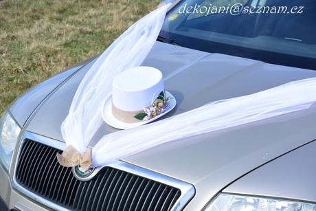 Dekorace na auta (nevěsta i ženich) - Obrázok č. 1