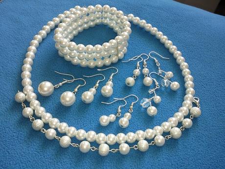 Bílá svatební perličková sada - Obrázok č. 1