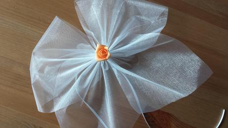 Bílá mašle na zrcátka oranžová květinka vel.M - Obrázok č. 1