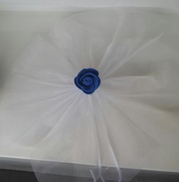 Bílá mašle na zrcátka tmavě modrá květinka vel.M - Obrázok č. 1