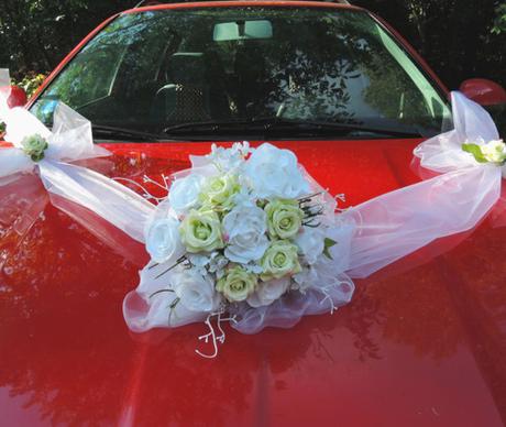 svatební auto - "Bílé a zelené růže "+šerpa - Obrázok č. 1