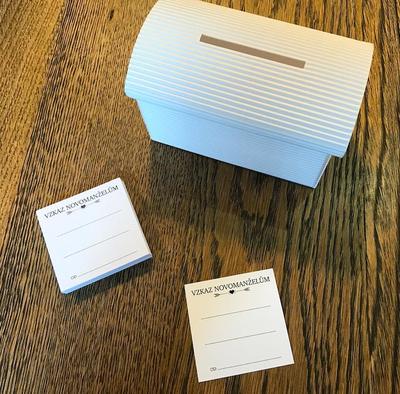 Set truhlička bílá a 50 ks kartiček Vzkaz novomanž - Obrázok č. 1