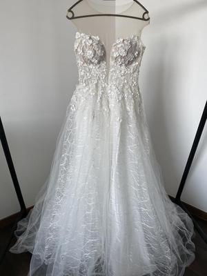 Nádherné svatební šaty - Obrázok č. 1