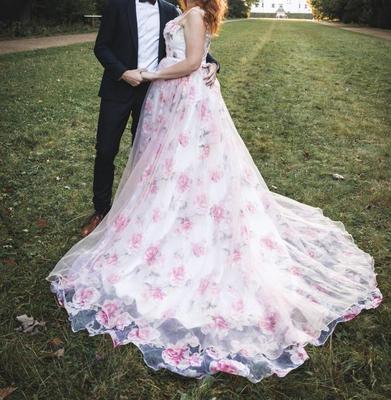 Růžové společenské/svatební šaty s vlečkou - Obrázok č. 1