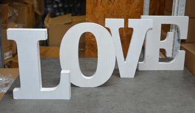 Dřevěná písmenka LOVE - Obrázok č. 1