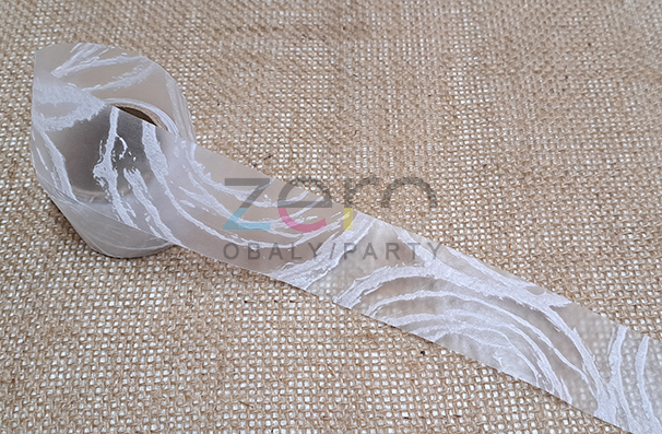 AKCE Fólie/stuha dekorační 4 cm x 200 cm - bílá s ornamenty - Obrázok č. 1