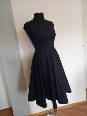 černé swingové šaty - Obrázok č. 1