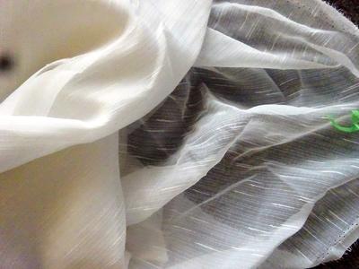 smetanová voálovina 46 metrů - Obrázok č. 1