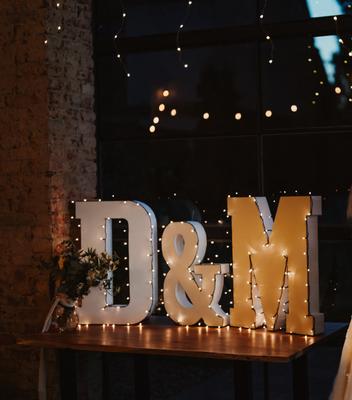 Svatební dekorace světelná písmena D&M vel. 70 cm - - Obrázok č. 1