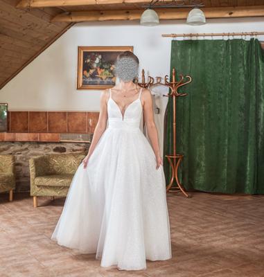 Třpytivé svatební šaty - Obrázok č. 1