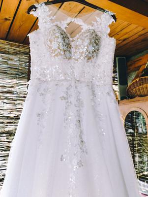 Svatební šaty - Obrázok č. 1